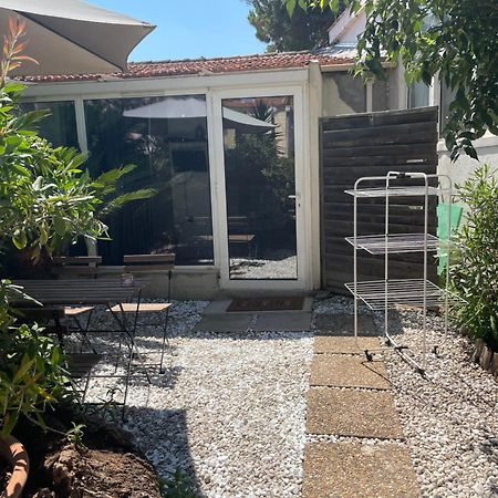 شقة Cozy House With Parking And Garden نيس المظهر الخارجي الصورة