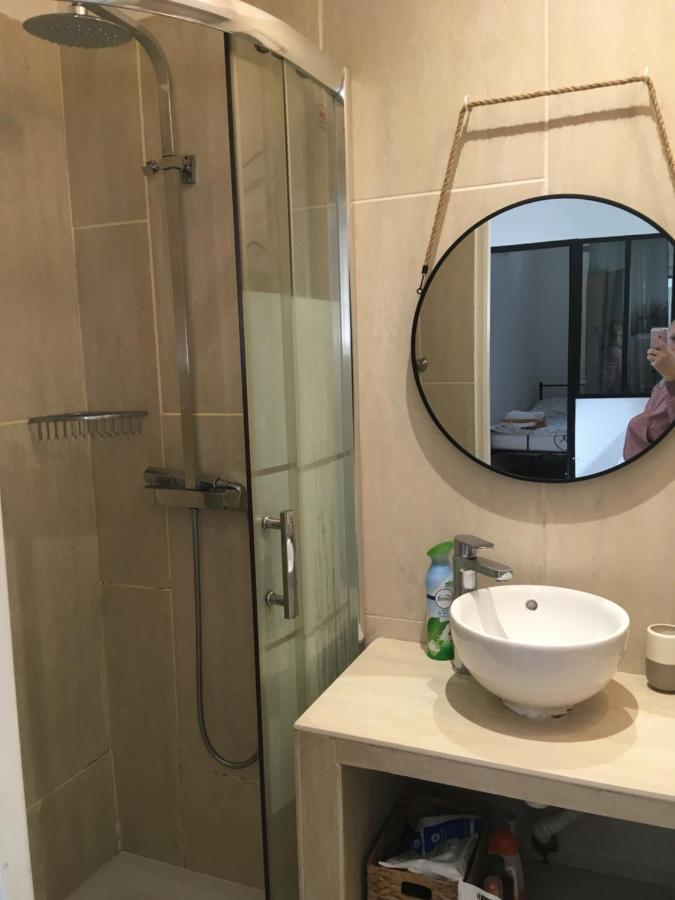 شقة Cozy House With Parking And Garden نيس المظهر الخارجي الصورة